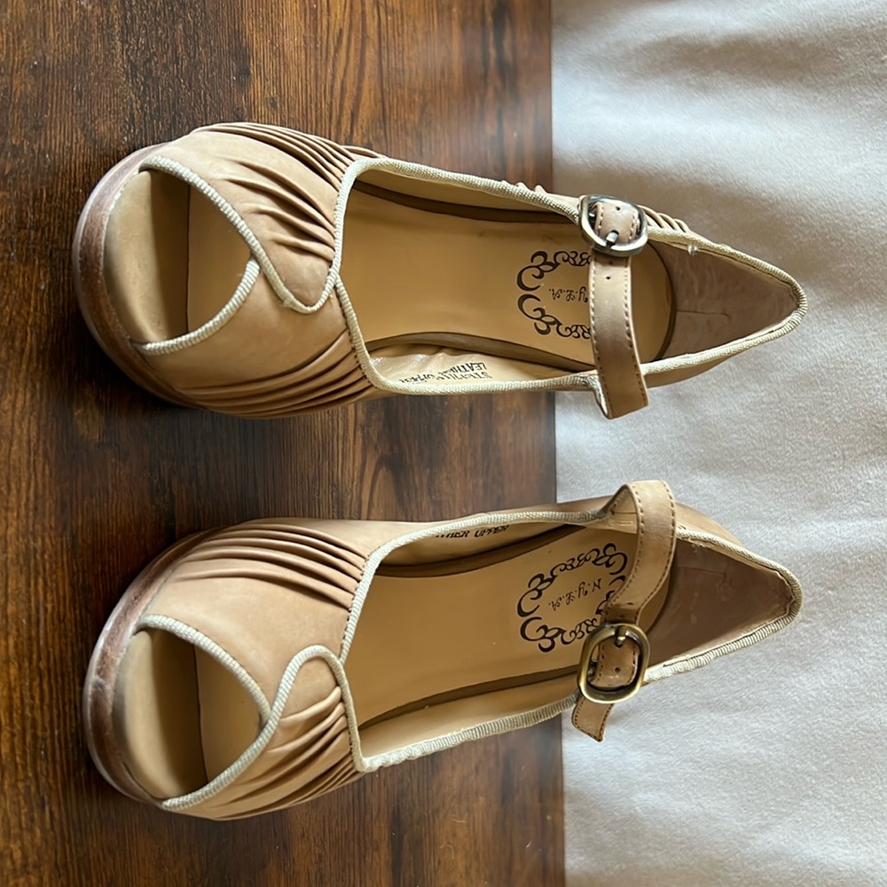 N.Y.L.A. Tan Heels with Vintage-Inspired Design